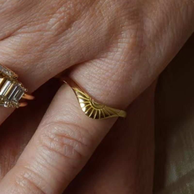 18K Gold Plated Stainless Steel Curved Sun Pattern Rings