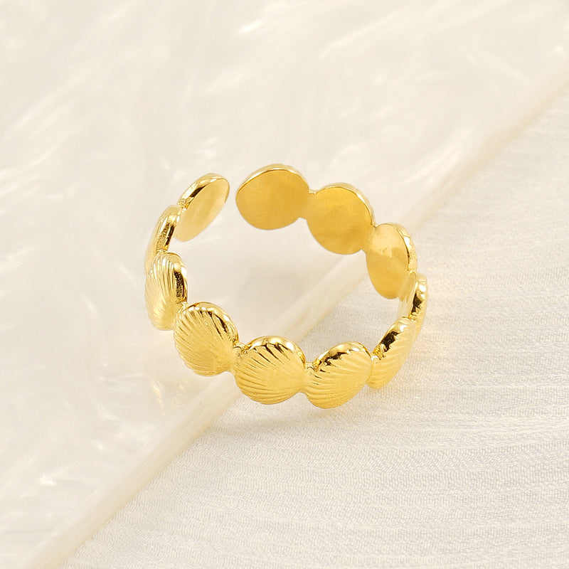 Seashell Ring in 18k Gold-Plated Stainless Steel
