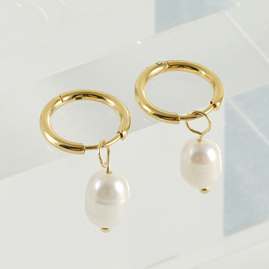 Pendant Earrings with Freshwater Pearl in 18k Gold-Plated Stainless Steel