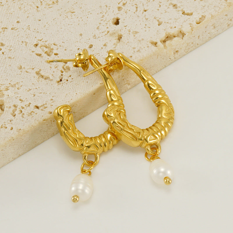 Unique Pearl Stud Earrings in 18k Gold-Plated Stainless Steel