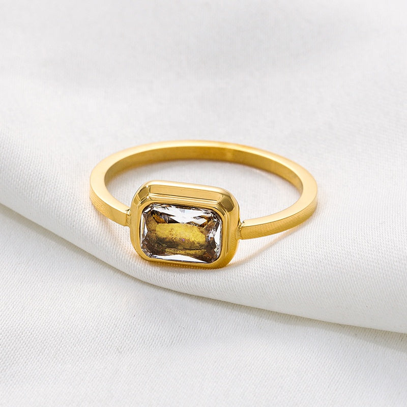 Clear Zircon Gold Ring 18K Gold Plated Stainless Steel